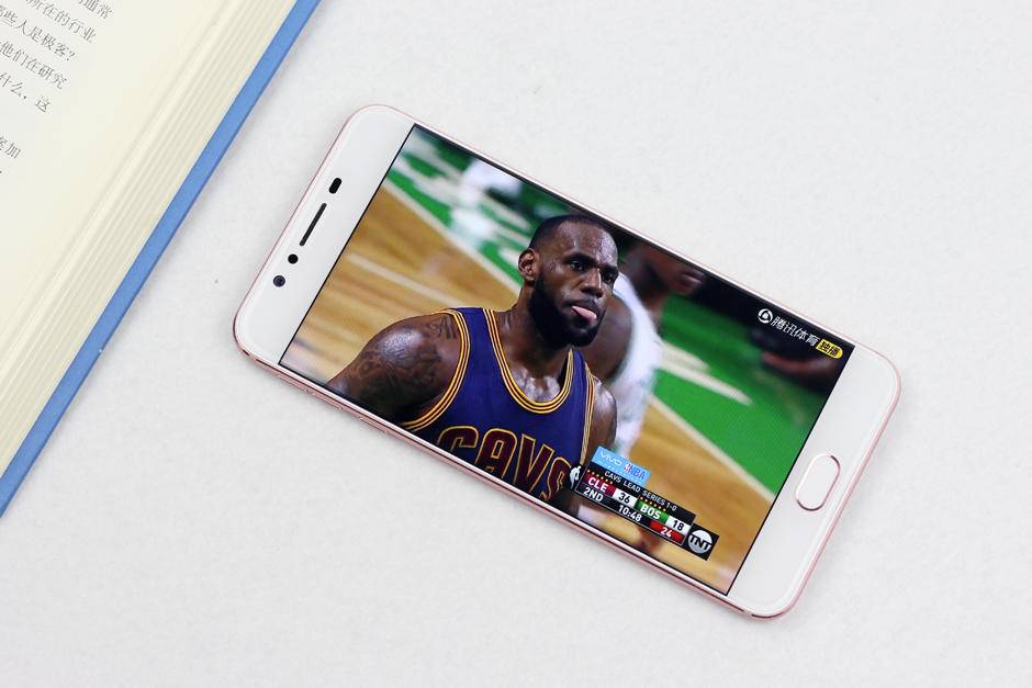 追剧建议用ipad还是笔记本,追剧选三星平板