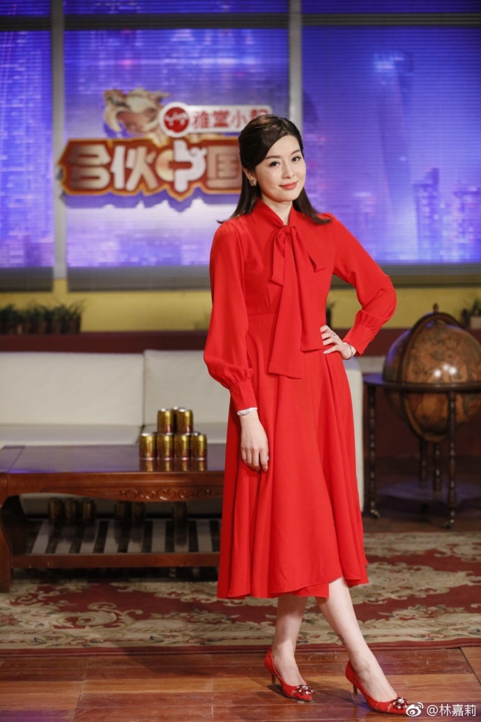 撕掉“豪门阔太”标签，林嘉莉完美转型汤达人“林奶奶”