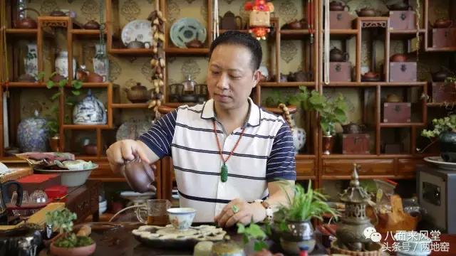 志趣相投做“玩家”,“鉴宝师”迷恋笑阳画