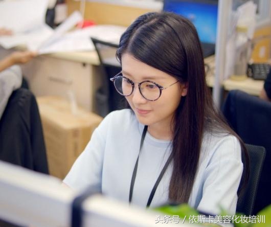 欢乐颂2关雎尔曝光,欢乐颂2关雎尔变漂亮后续