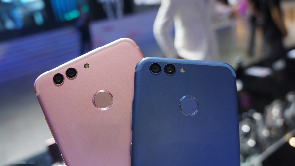 华为自拍美颜神器,华为nova2s发布高颜值更爱自拍