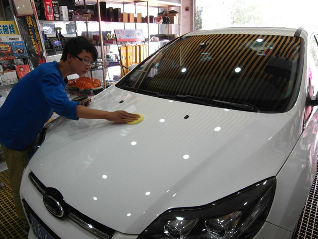 打蜡、封釉、镀膜还是镀晶?作为爱车之人到底该怎么选?