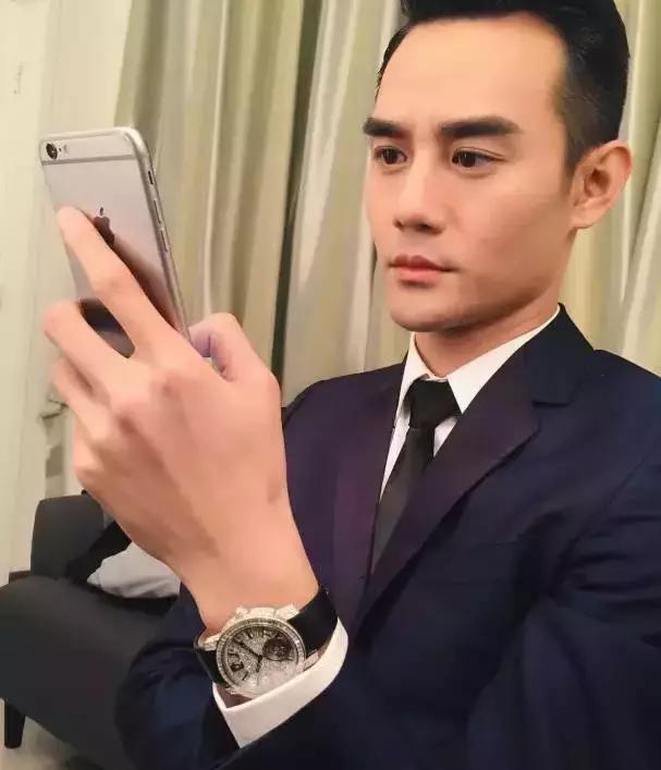 欢乐颂2里面靳东戴的什么手表,欢乐颂2戴什么表好