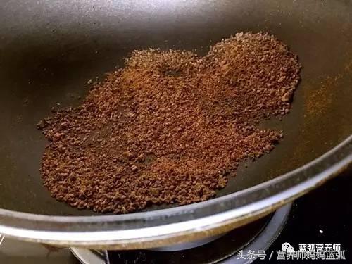 宝宝查血缺铁了，麻麻自制猪肝粉来食补！