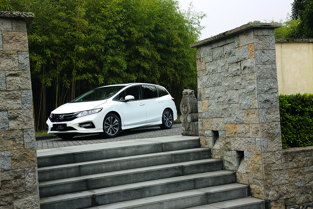 本田杰德试驾视频陈震,老司机试驾本田新杰德