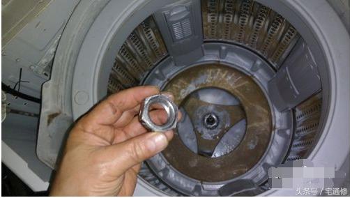 洗衣机有异物掉进去会不会有异响,洗衣机外桶掉进异物怎么办