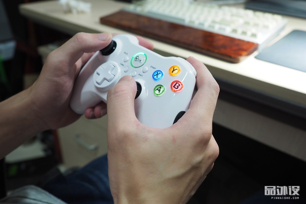 北通阿修罗2手柄连接电视,北通阿修罗2pro游戏手柄评测