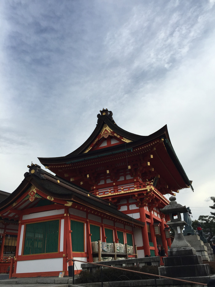 日本的冬天依旧色彩绚烂,冬季日本的冰雪阳光