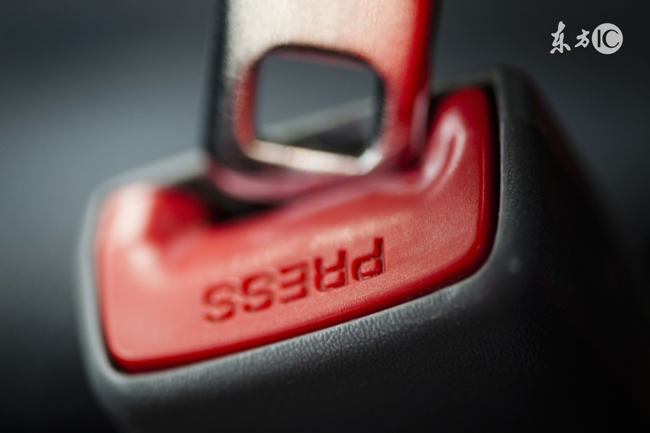 高铁上空调太冷了可以自己调吗,动车上空调很冷怎么办