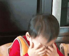 别人上节目成童星，他却混成表情包，火爆多年竟长残这样！