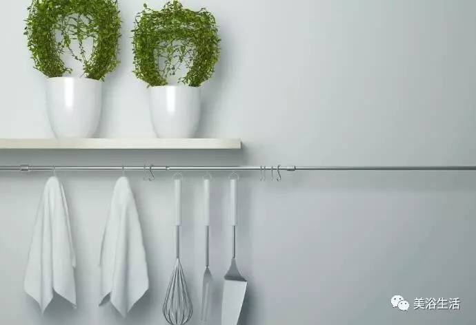 油锅起火加油灭火原理,油锅着火倒入较多蔬菜灭火原理