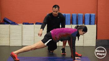 足球运动员健身的训练方法,足球拉伸训练100个经典动作