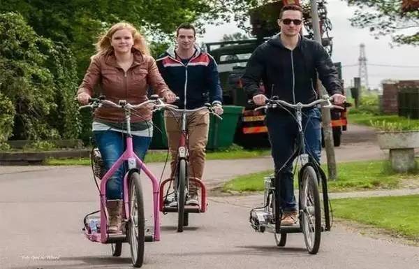 荷兰人骑脚踏车,荷兰发明的行走自行车