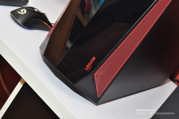 联想拯救者刃7000台式机玩lol,拯救者r7000p和联想刃7000哪个好