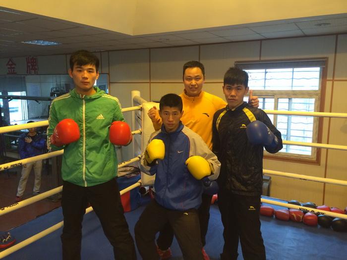 葛文峰对泰国拳王,葛文峰与泰国拳手