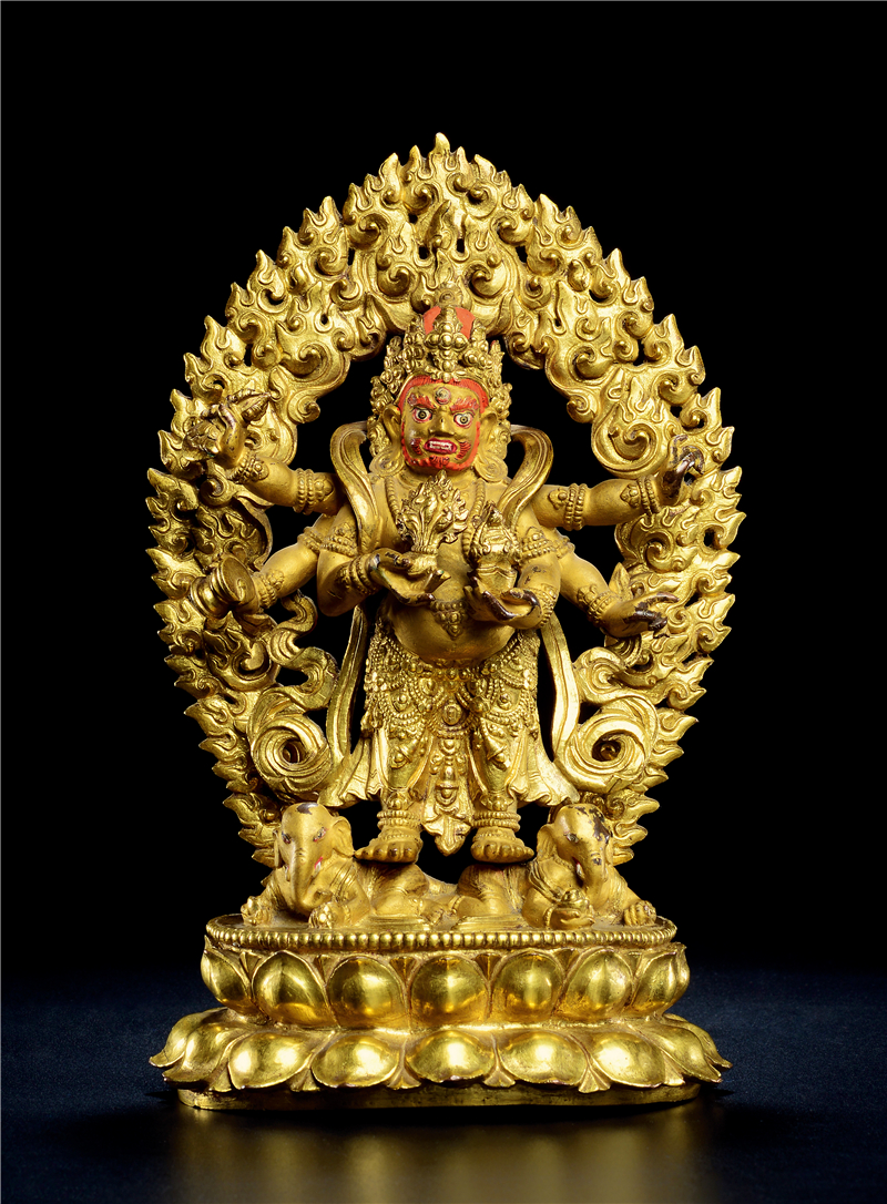 今天这一场的拍卖的佛像都很精美