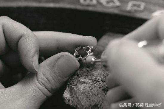 十年前梵克雅宝,梵克雅宝的故事的由来