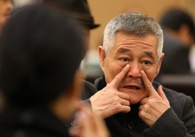 最有资格做直播的人来了！赵本山进军互联网，为“球姐”铺路？