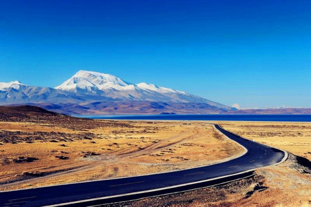 你是不是想出去旅游,你是不是很想去游乐园玩