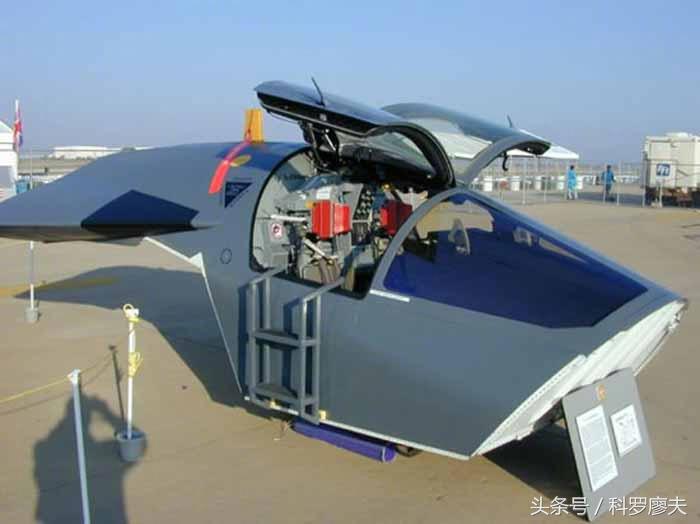 为什么不给客机配一个大的降落伞,为什么航空公司会拒载