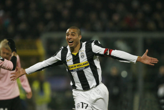 我们记忆中的英雄纪录片,谁是你认为的最伟大的前锋