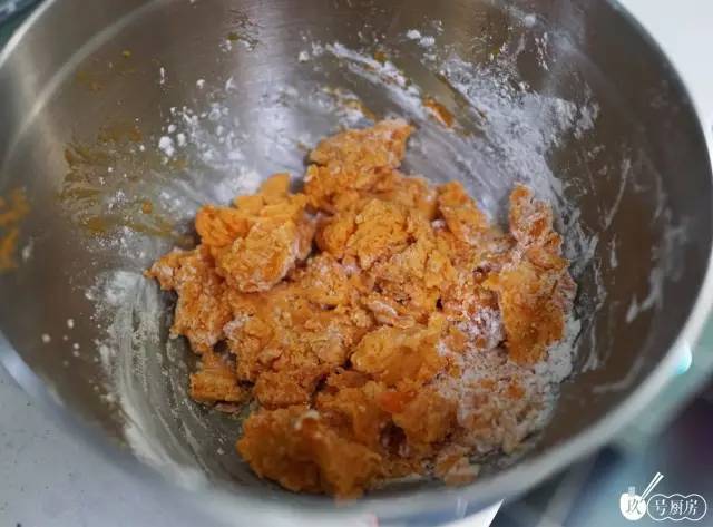 龟苓膏甜品教程,自己做的龟苓膏芋圆甜品很成功