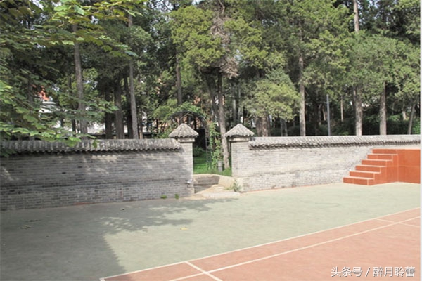 一辈子平步青云,一生平步青云