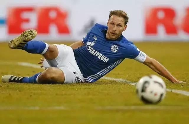 他们穿什么衣服翻译,他们穿着什么用英语怎么翻译