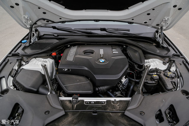 宝马530li尊享m运动版测试,宝马530lixdrive豪华版试驾