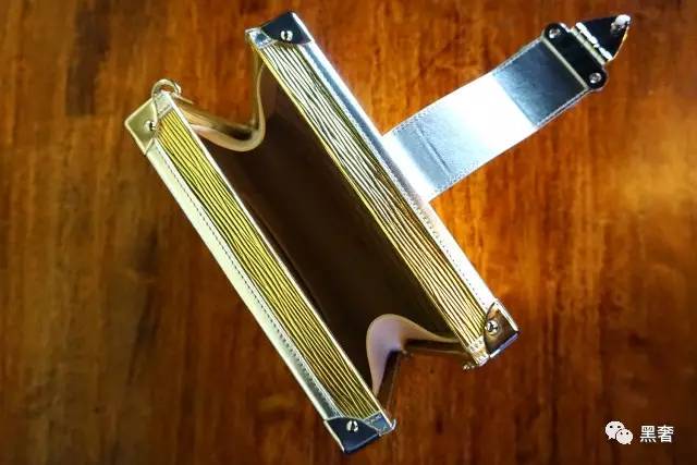 lv小箱子限定款,lv小箱子值得买么