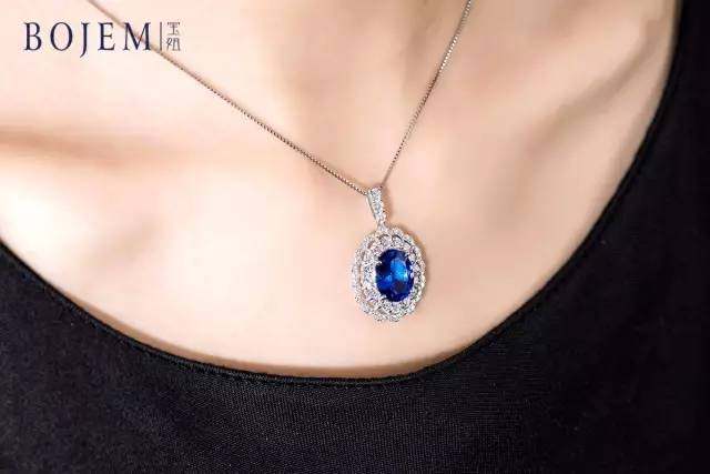 南红手串多年后有变化,南红手串跌价严重吗