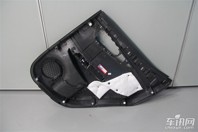 2019逍客发动机舱拆解教程,日产逍客底盘拆解1.3t视频