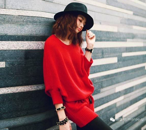 这款深秋初冬都能穿的毛衣外套 (慵懒风盛行毛衣外套时髦又温暖)