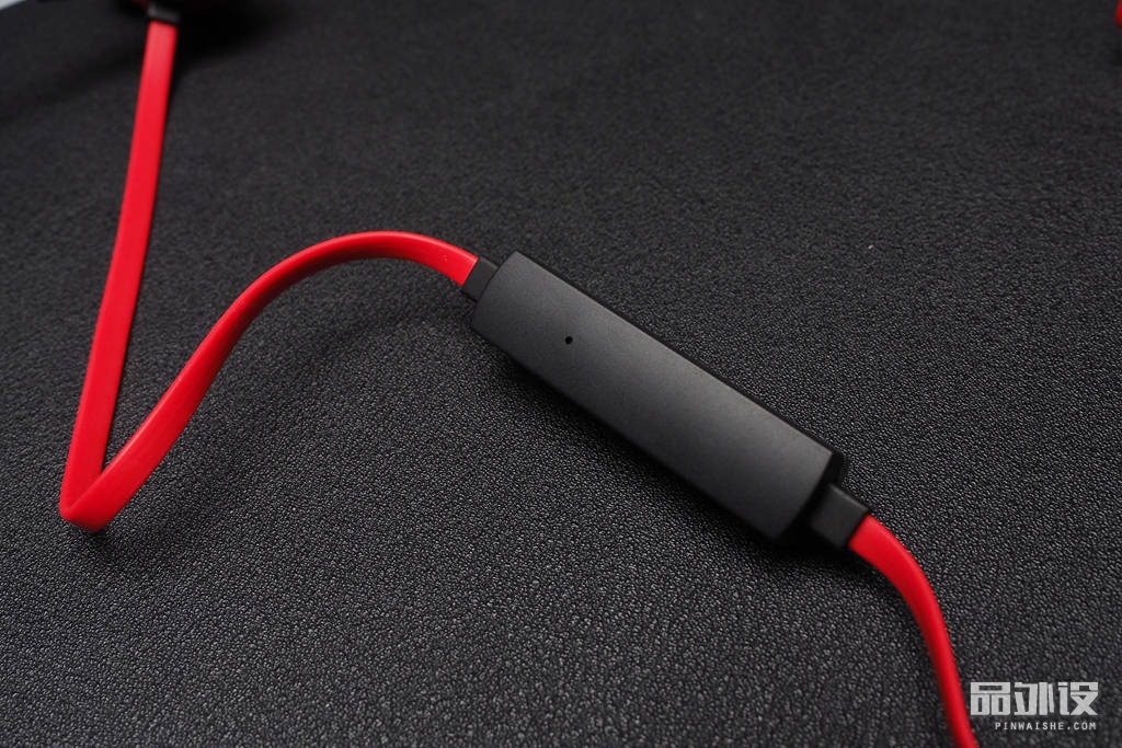 TteSPORTS隐者PRO专业版入耳式游戏耳机评测