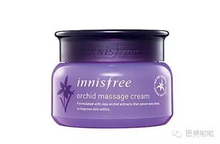 脸敏感泛红冒痘怎么解决 (春季脸干爆皮起痘)