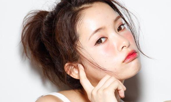 小孩用吃饺子的醋洗脸脸会变白吗,早上起来用淘米水洗脸脸会变白吗