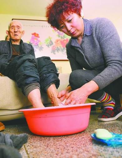 济南好人榜房泽秋视频,济南市好人房泽秋