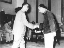 历史上的今天1956年2月17日，钱学森向中央递交了《建立我国国防航空工业的意见书》