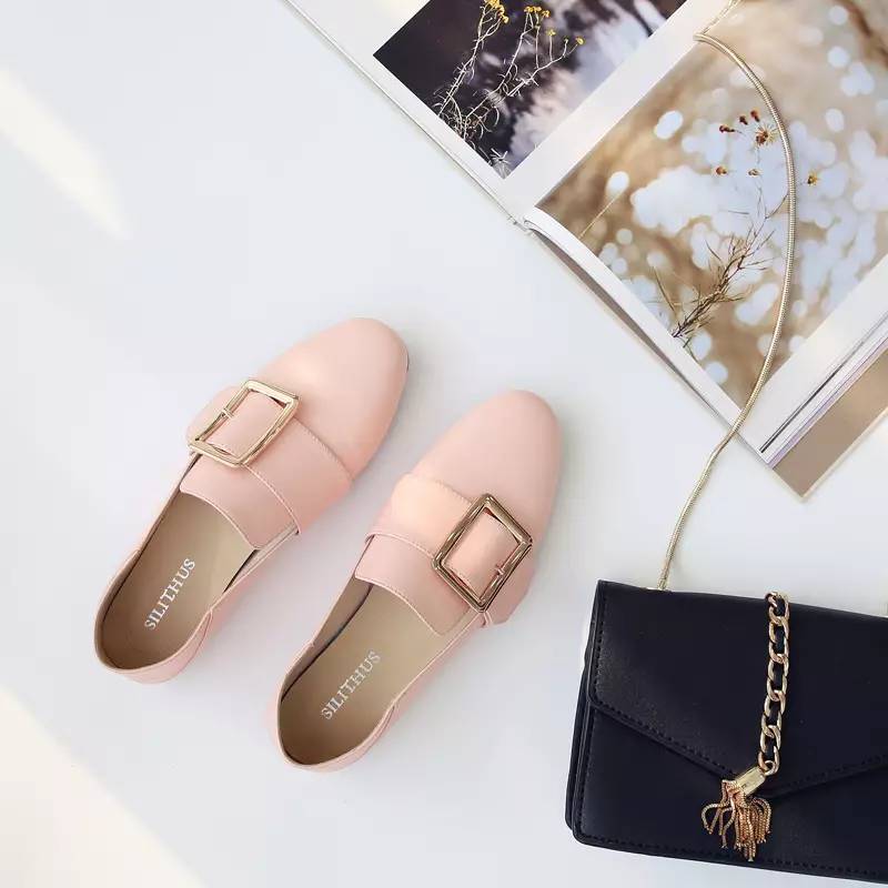 鞋柜必备这4双小白鞋百搭又时髦,鞋柜必备百搭又白菜的鞋