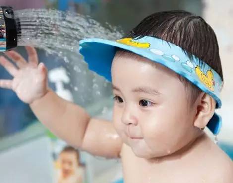 满月宝宝头部如何护理,宝宝满月要剃胎头吗