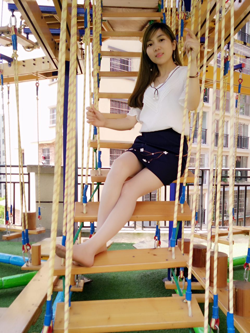 皮肤晒伤发红最快修复方法,皮肤晒黑了怎么变白