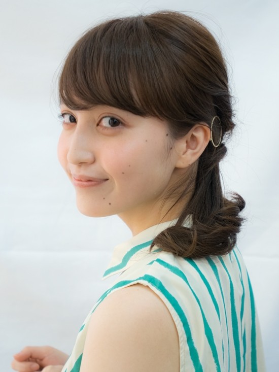 冬天文静的编发发型,长发编发教程文静型