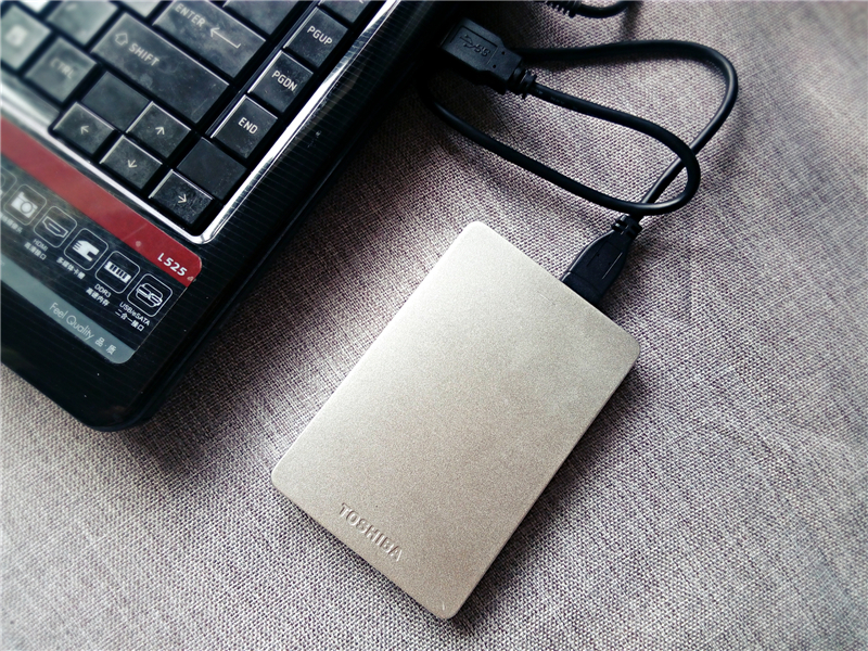东芝移动硬盘测评推荐,东芝新小黑硬盘评测