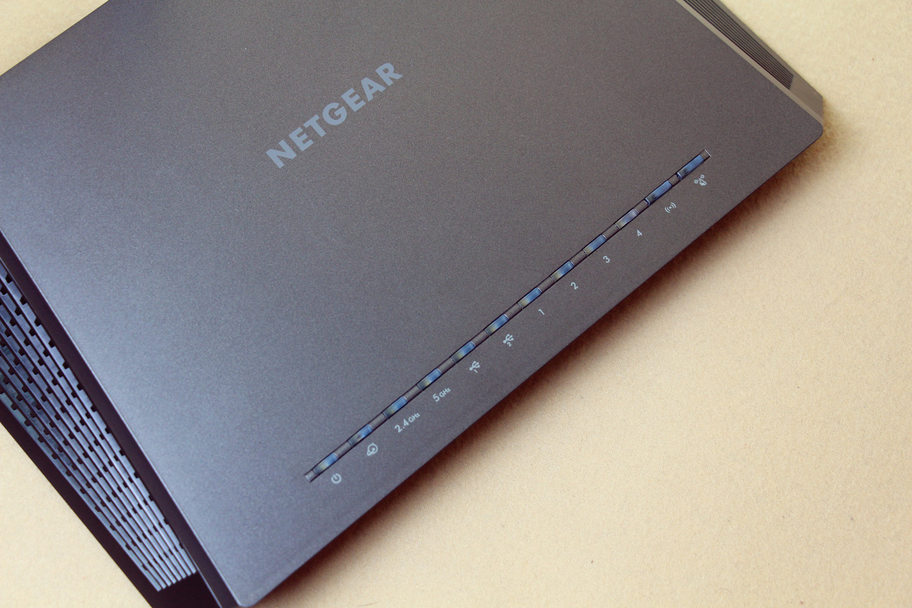 为什么说高端玩家必选这款网件路由器？WiFi信号强度、速度、穿墙、延迟等都是关注重点！