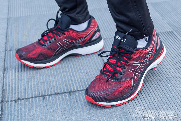 asics亚瑟士gel-nimbus23缓震跑鞋,asics亚瑟士gel-nimbus23黑武士