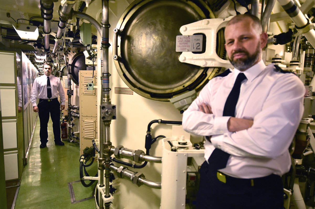 英国海军潜艇事件,英国核潜艇最新事件新闻