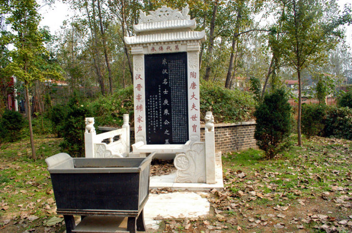 愚弄领导，以下犯上，却能拯救历史