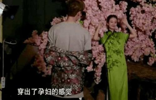 约吧大明星鹿晗乔欣给别人化妆,约吧大明星鹿晗谈足球