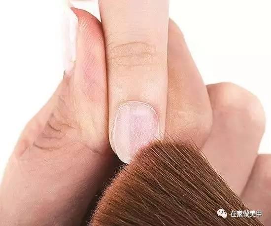 玛塔龟指甲断了,玛蒂折断手指