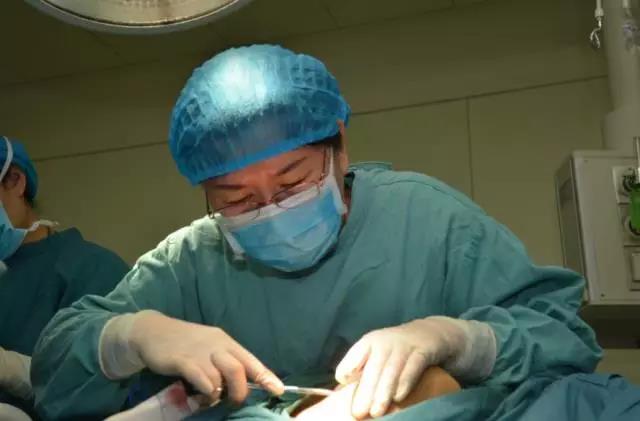 我是医者——谭桂兴：普外科花木兰，30载医者心